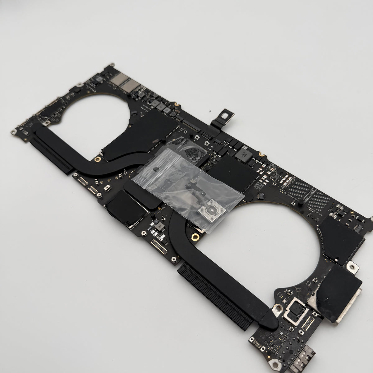 Motherboard / Logic board  + Touch ID Macbook pro M1 Pro 14” A2442