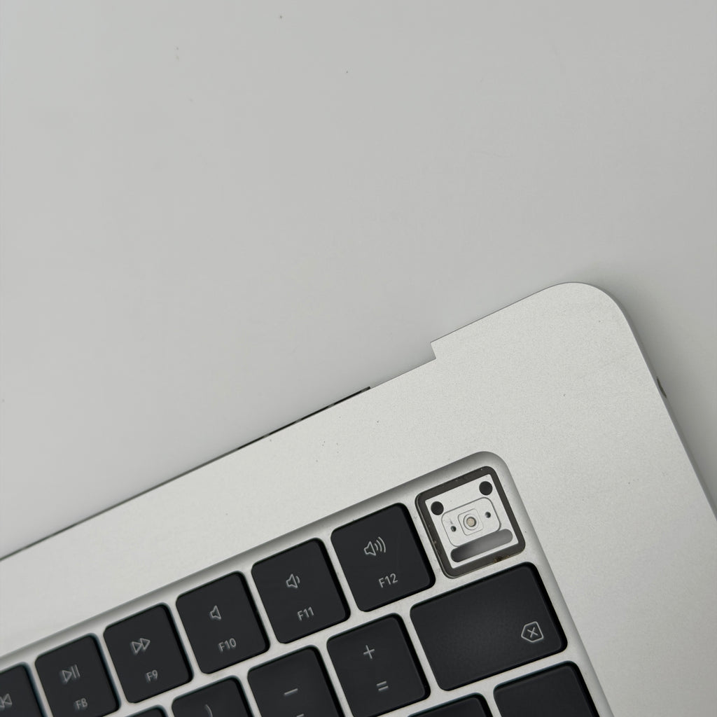 Complete topcase keyboard macbook air m2 15” silver A2941
