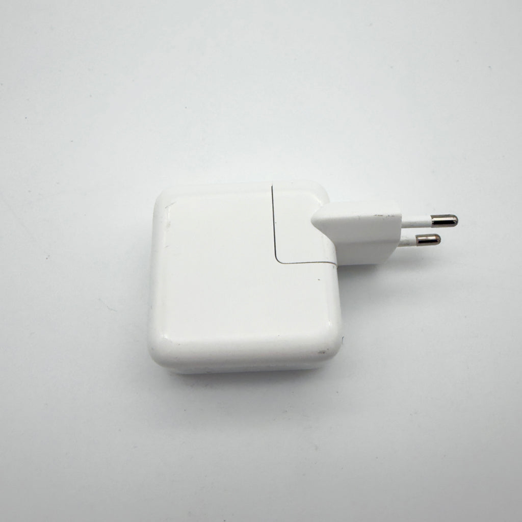 Original USB-C Apple adapter 30 watts