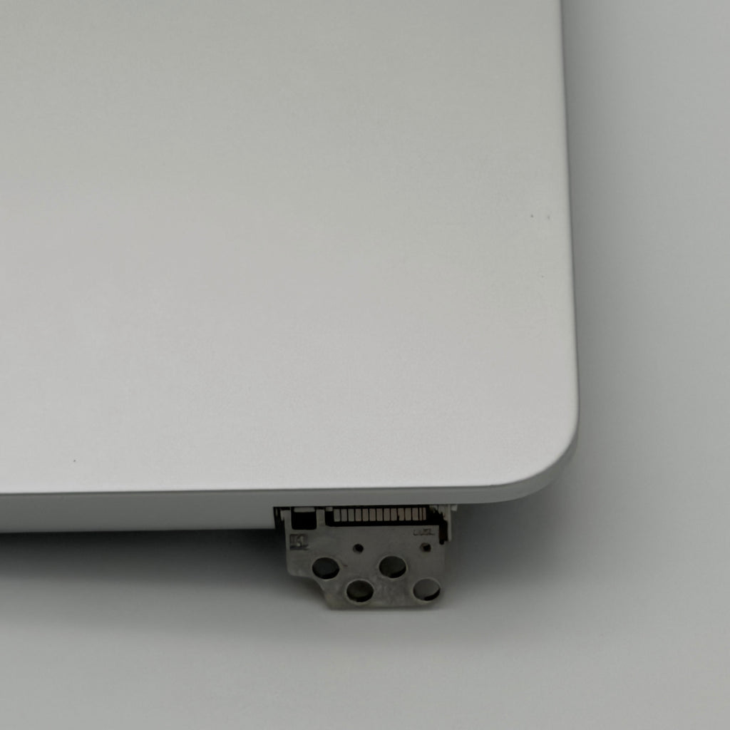Original display macbook air m2 15” silver a2941