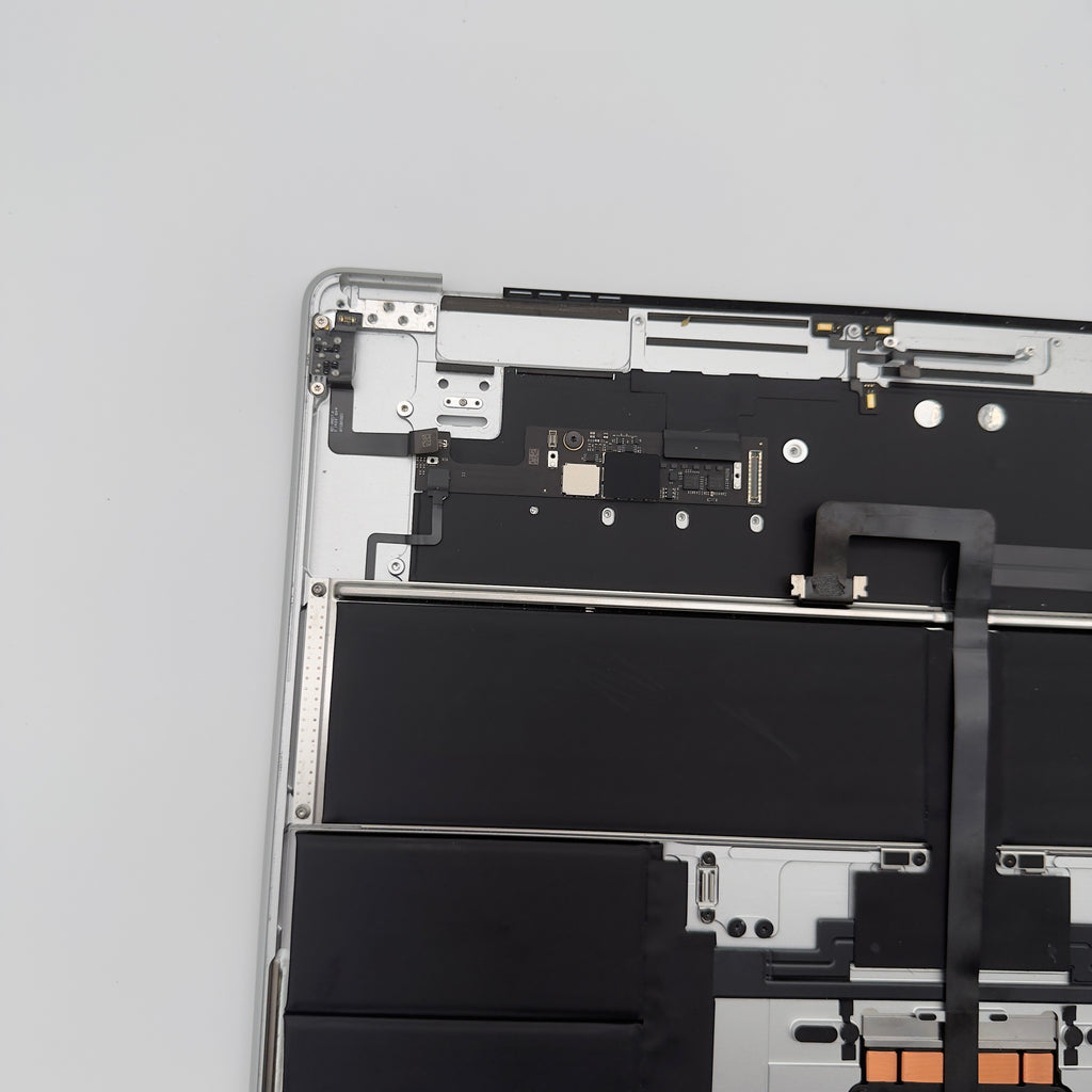 Complete topcase keyboard macbook air m2 15” silver A2941