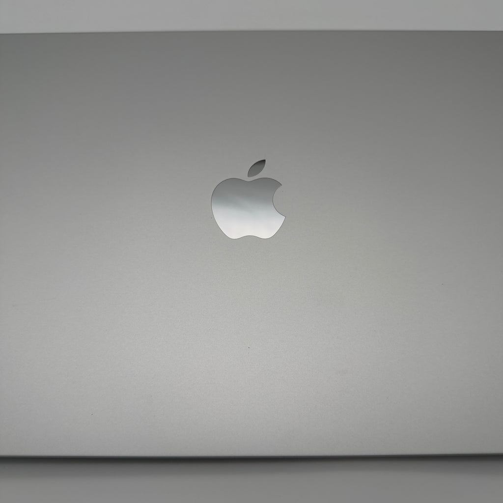 Original display macbook air m2 15” silver a2941