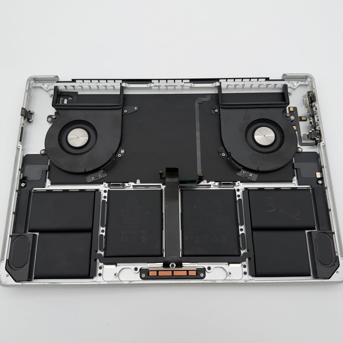 Complete topcase Keyboard Macbook pro 16” M1 A2485 Silver