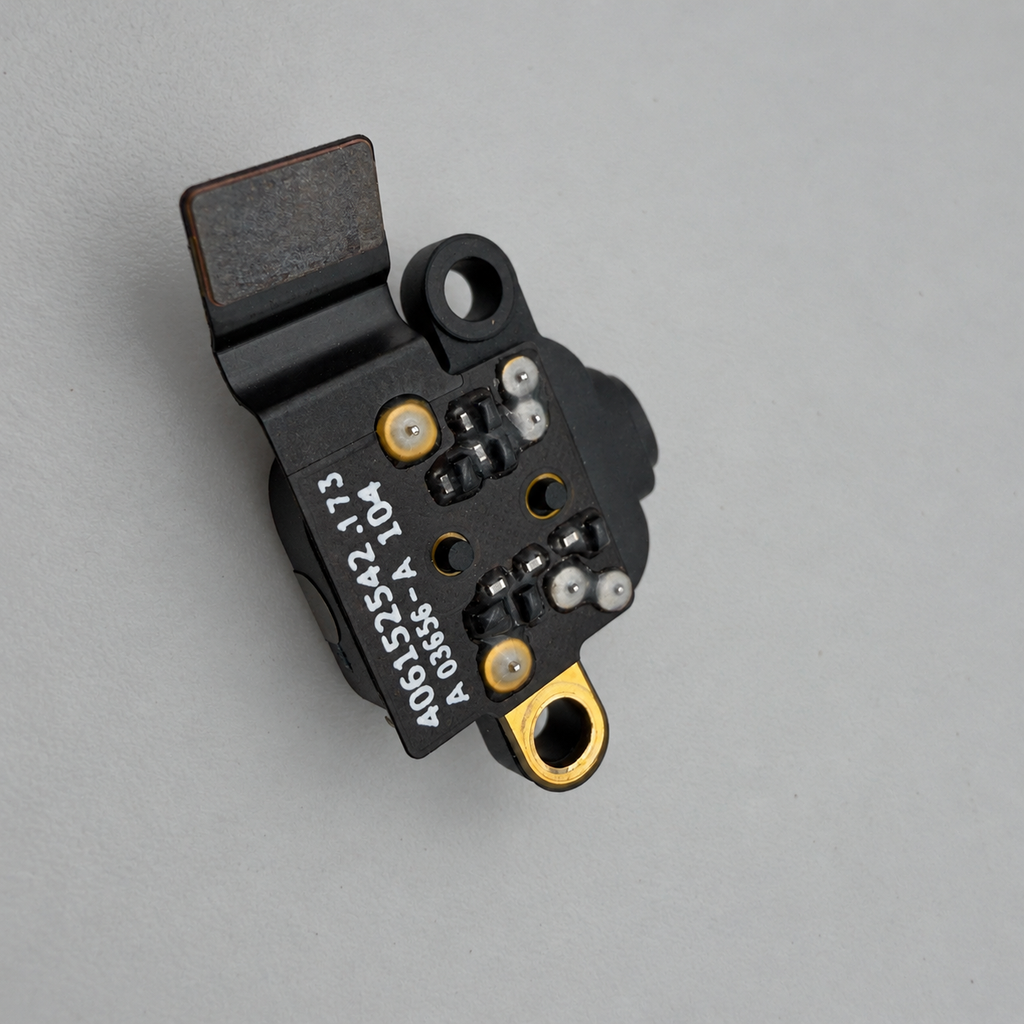 Headphone jack connector Macbook air m2 A2681